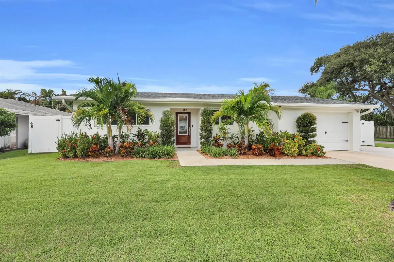 72 WILLOW Road, Tequesta FL 33469 photo 4