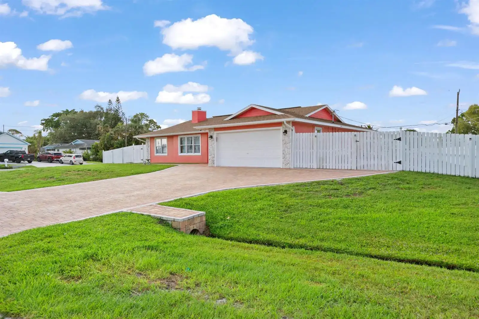 402 SW SEAFLOWER, Port St. Lucie FL 34984 photo 2