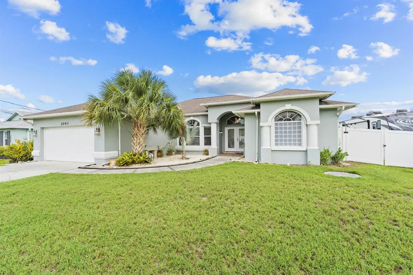 1043 SW IDOL Avenue, Port St. Lucie FL 34953 photo 2
