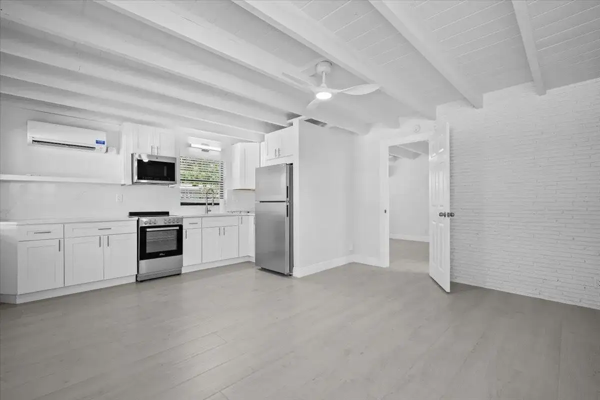 1 TROPICAL Drive # 3, Ocean Ridge FL 33435