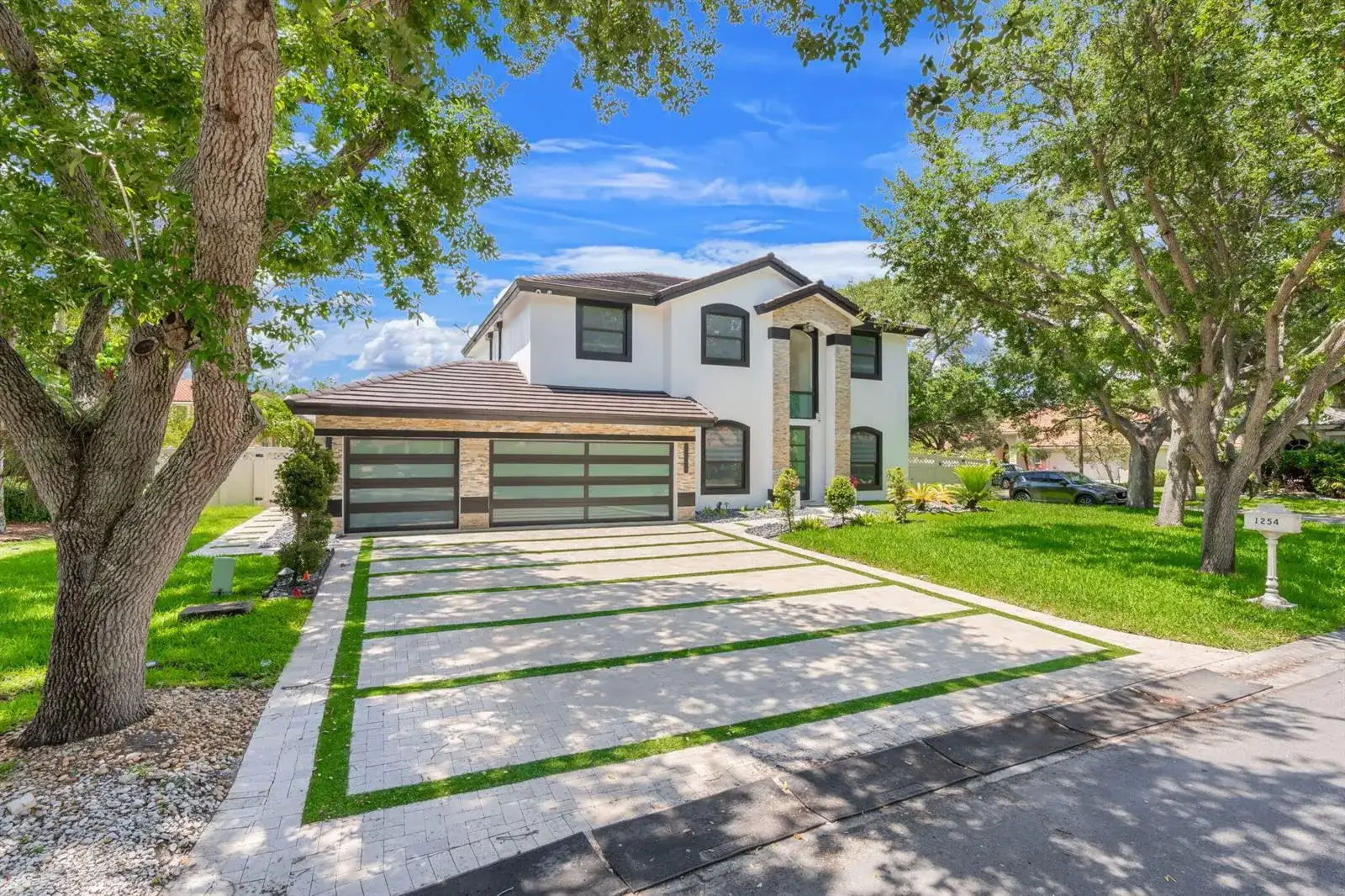 1254 NW 102ND Way, Coral Springs FL 33071 photo 2