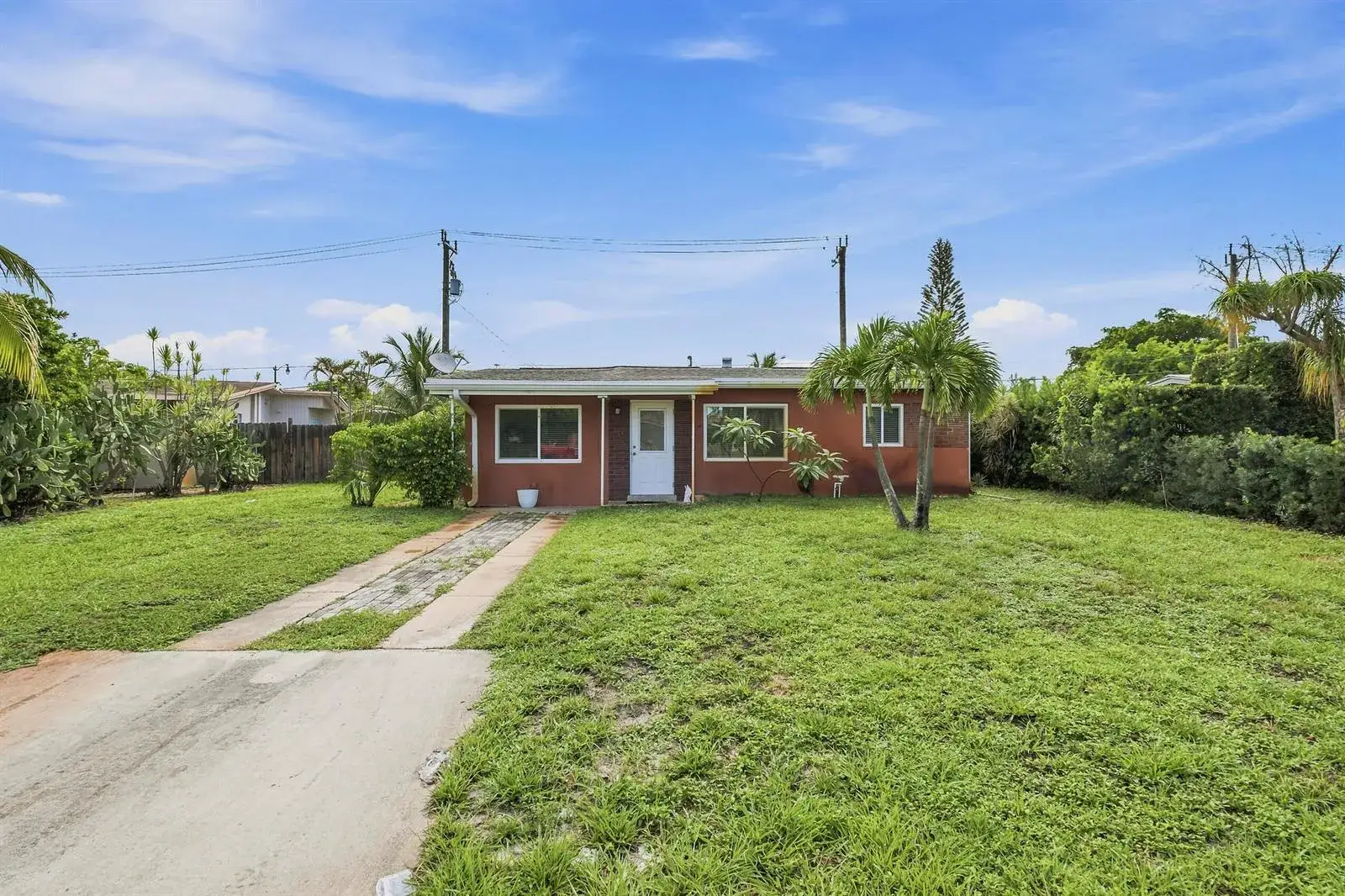 3180 NE 13th Avenue, Pompano Beach FL 33064
