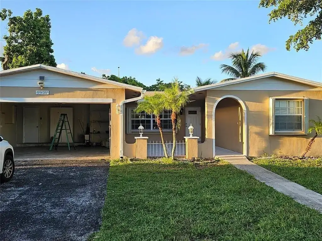9431 NW 24TH Place, Pembroke Pines FL 33024