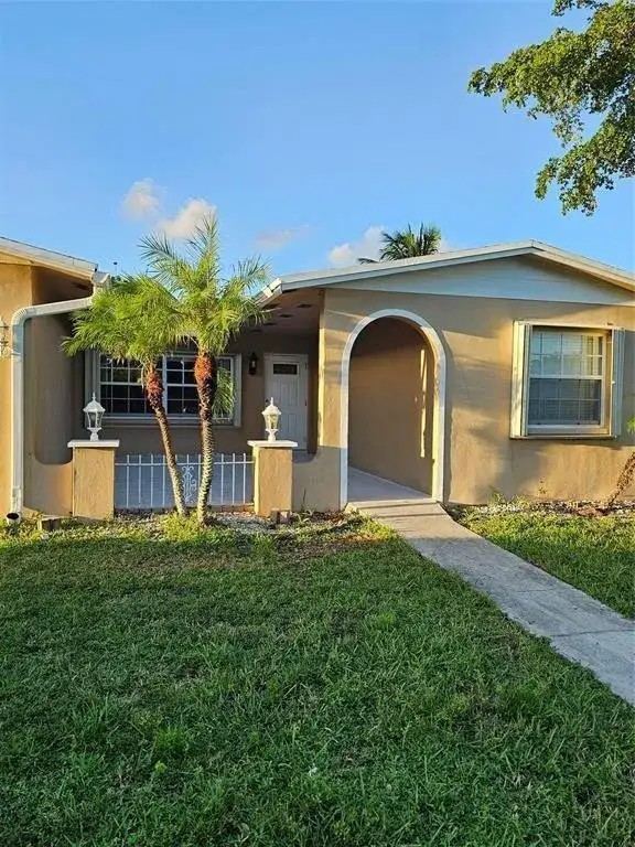 9431 NW 24TH Place, Pembroke Pines FL 33024 photo 3