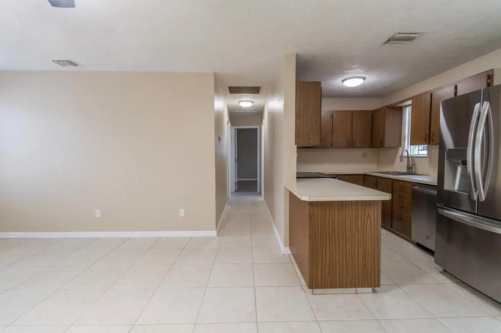 2032 WORTHINGTON Road, West Palm Beach FL 33409 photo 4