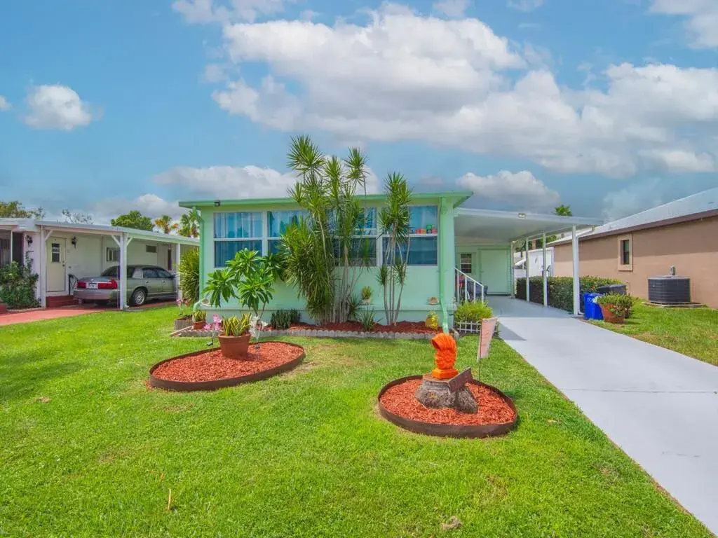 9 Kassaba Lane, Port St. Lucie FL 34952
