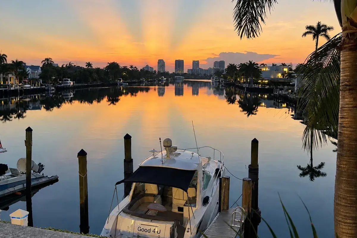 516 HENDRICKS Isle # 2C, Fort Lauderdale FL 33301