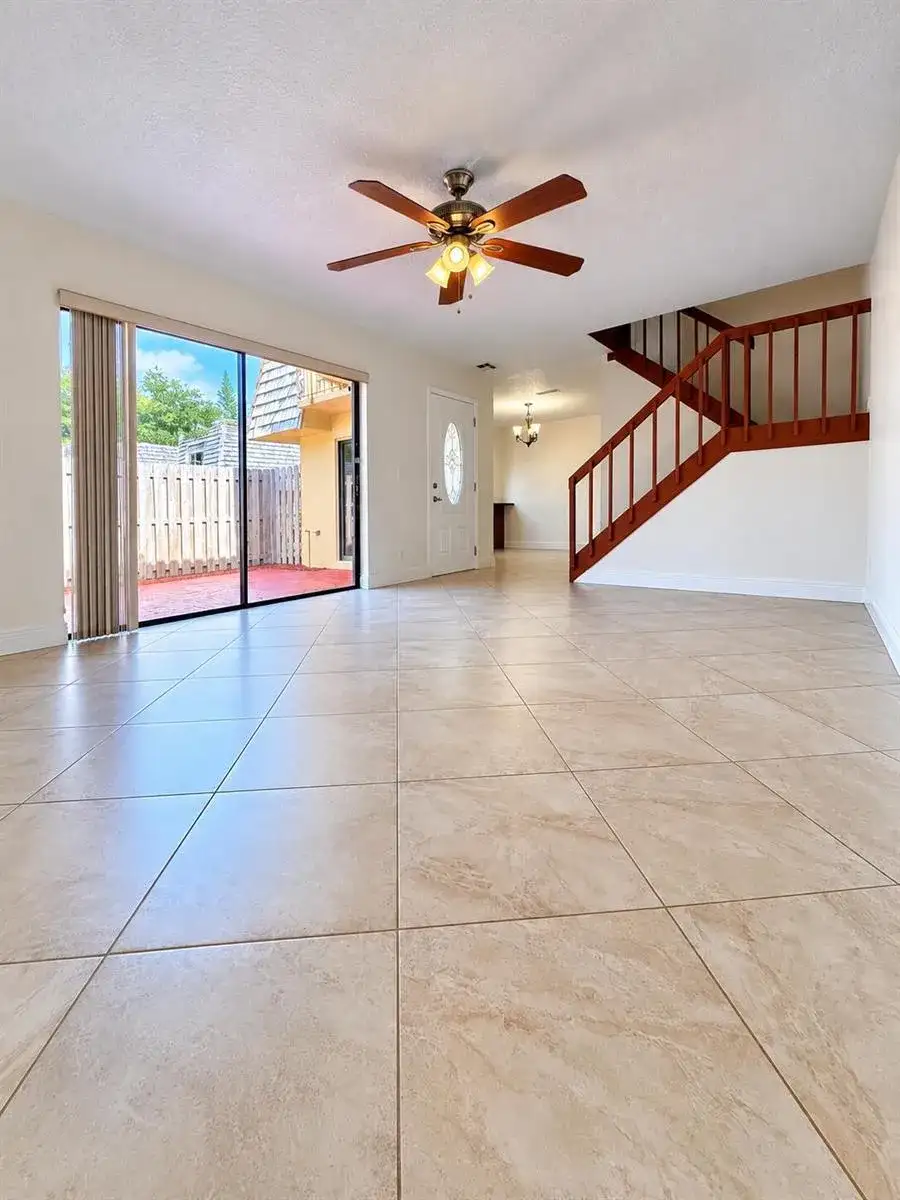 165 LAKE ARBOR Drive, Palm Springs FL 33461 photo 3