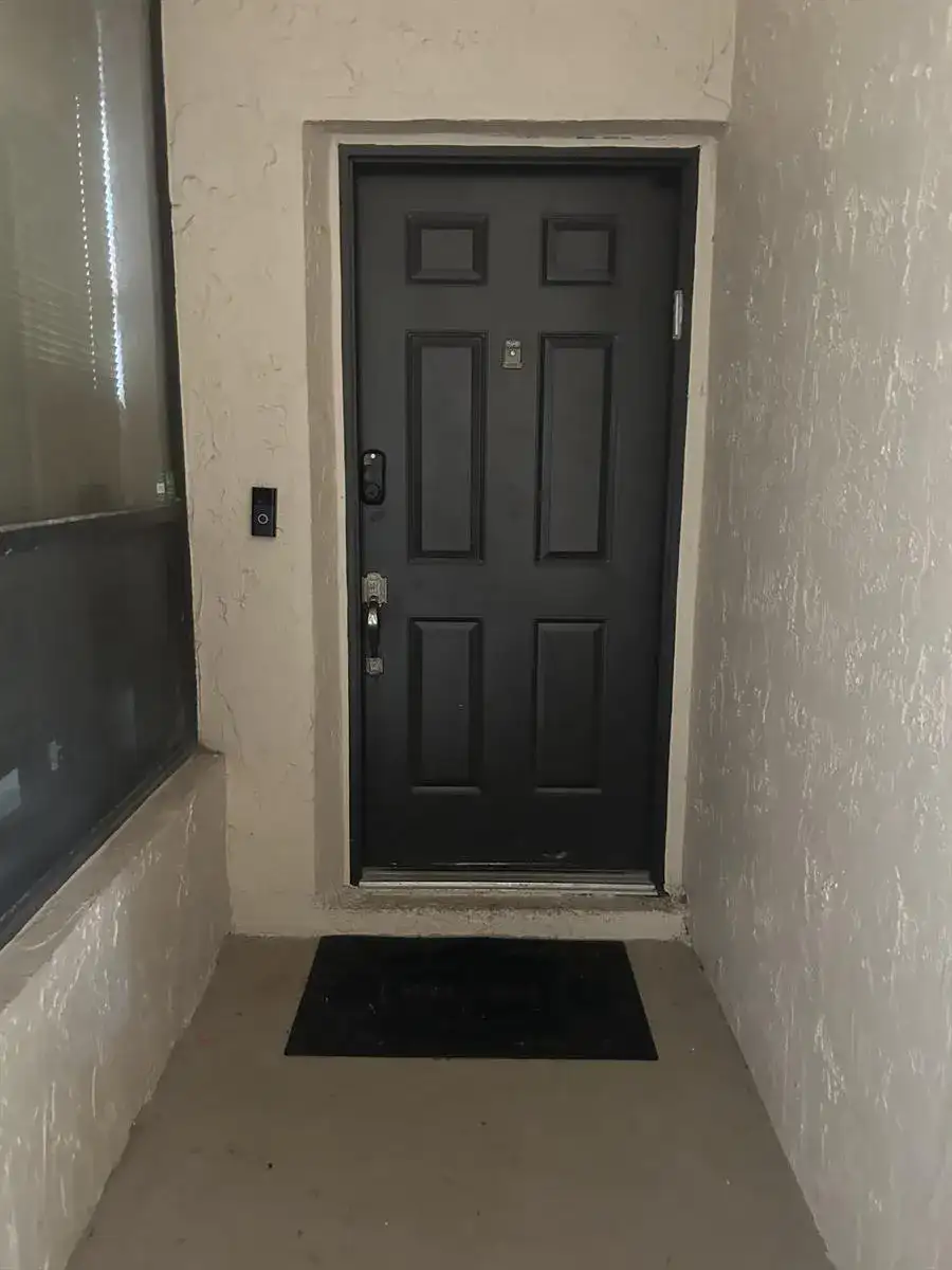 7472 La Paz Boulevard Unit 104, Boca Raton FL 33433 photo 2