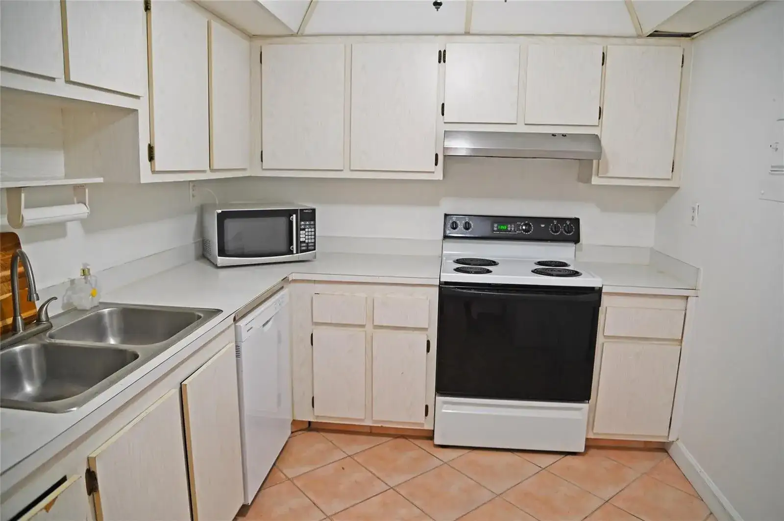 525 N OCEAN Boulevard # 923, Pompano Beach FL 33062 photo 5