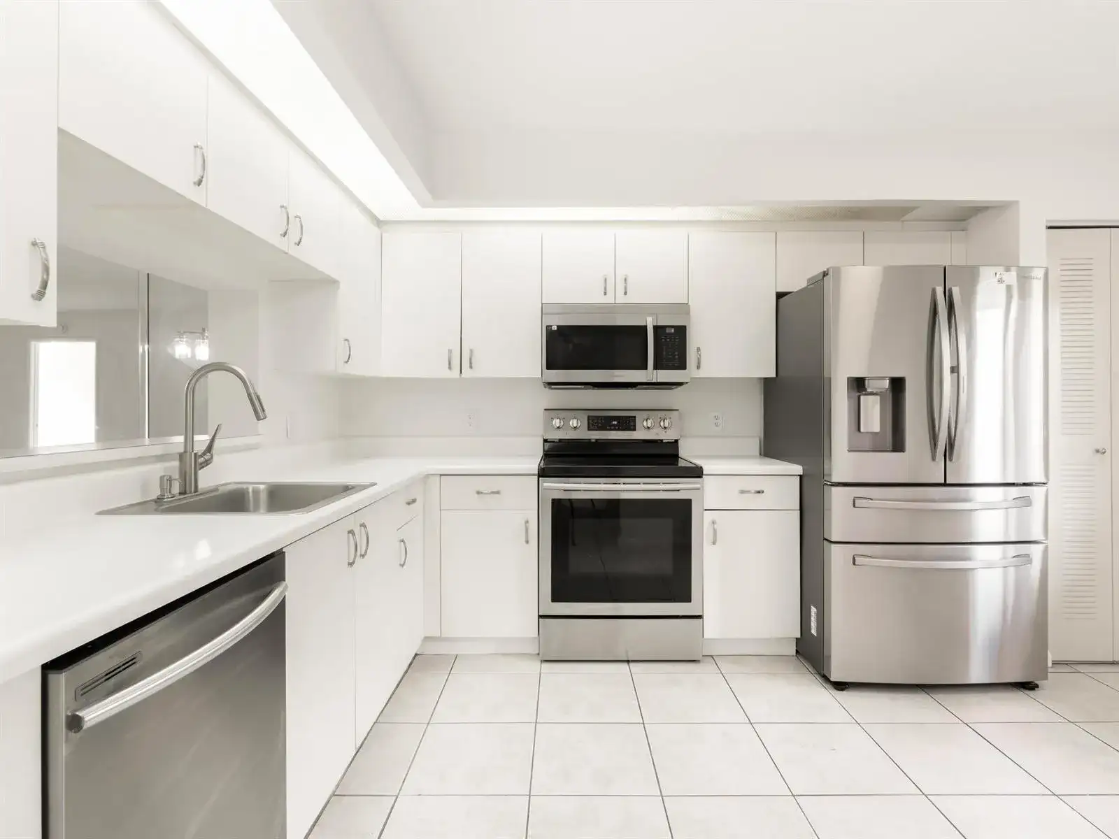1651 SW 127TH Avenue SW # 105A, Pembroke Pines FL 33027 photo 4