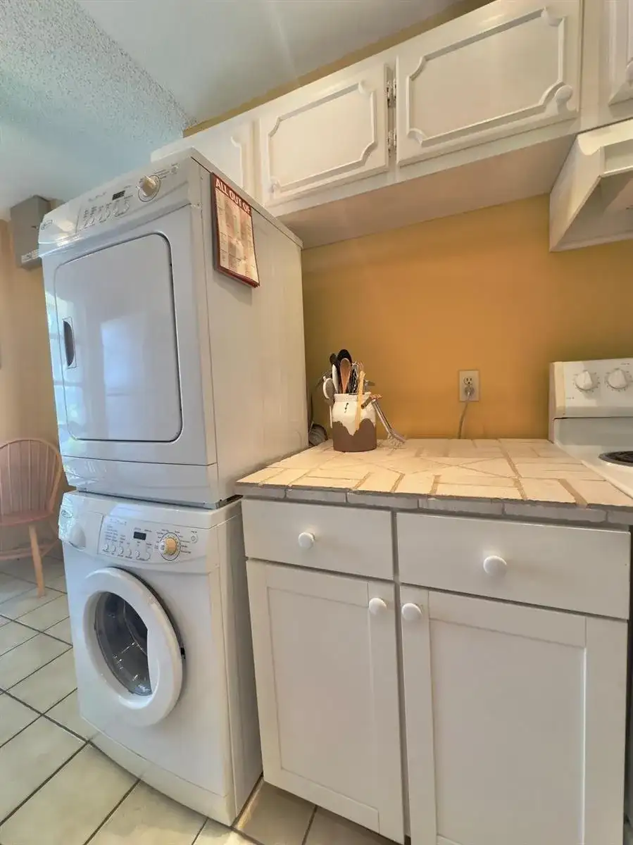 1121 BOXWOOD Drive # C, Delray Beach FL 33445 photo 5