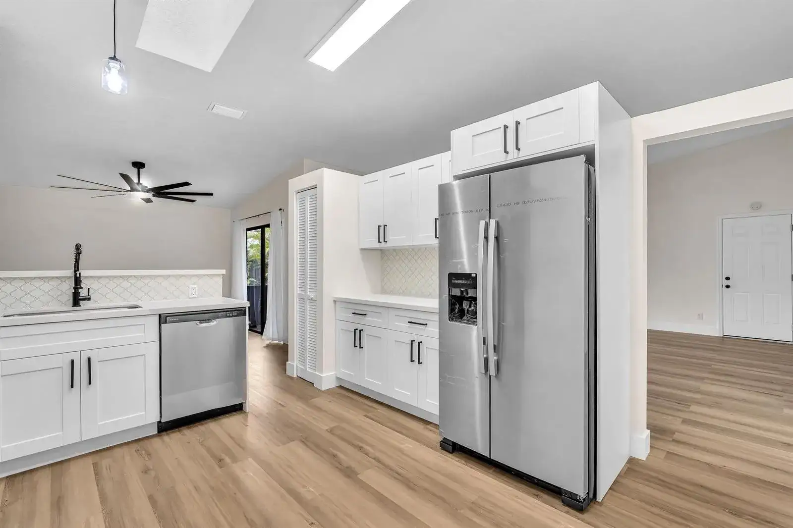 6014 NW 78th Way, Tamarac FL 33321 photo 4