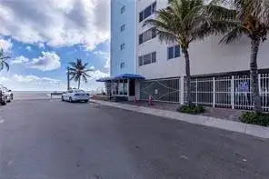 300 OREGON Street # 409, Hollywood FL 33019 photo 4
