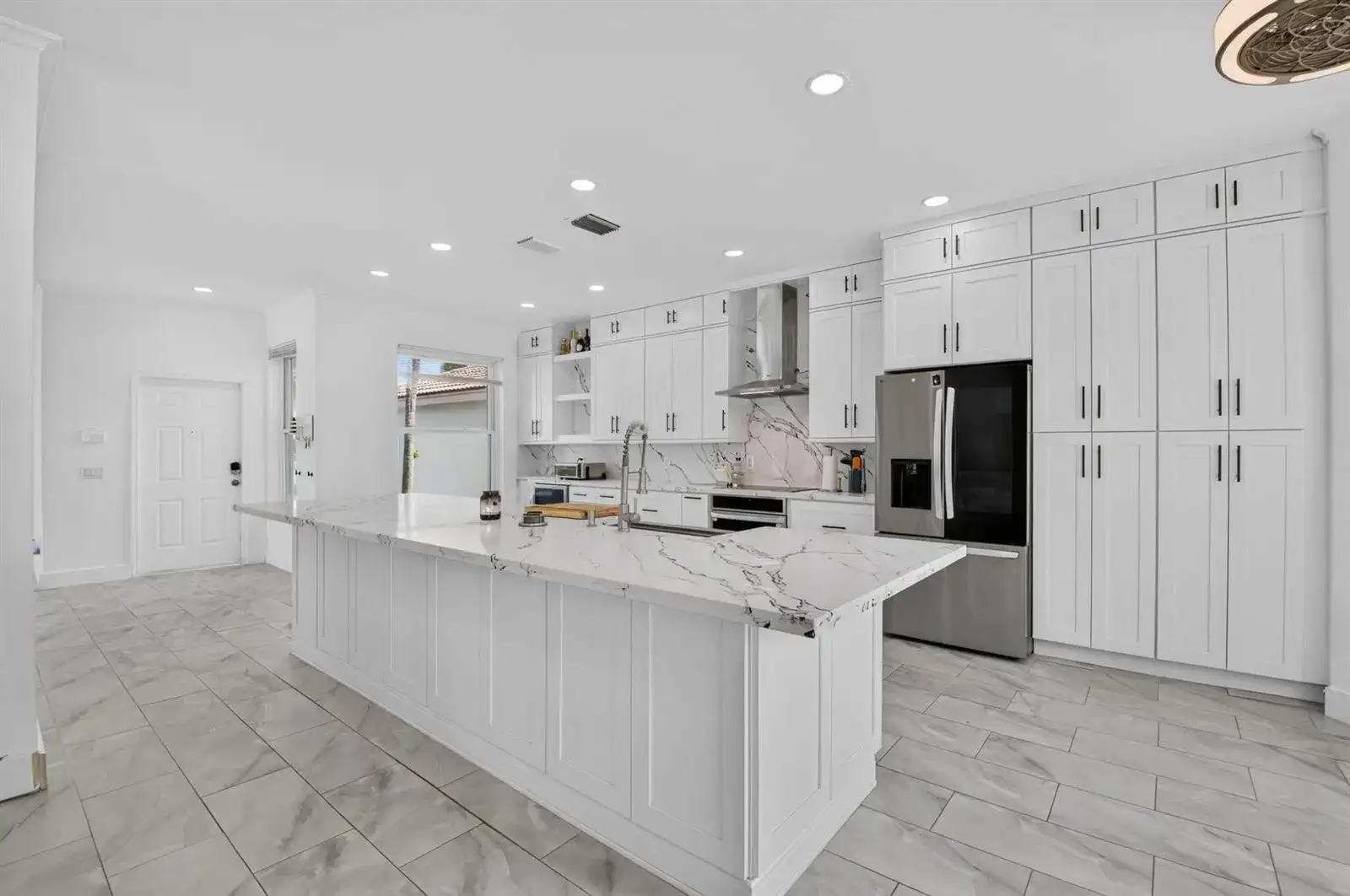 7001 Chesapeake Circle, Boynton Beach FL 33436 photo 2