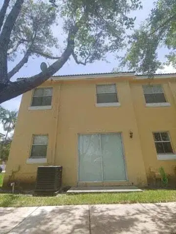 2214 Shoma Drive, Royal Palm Beach FL 33414 photo 2