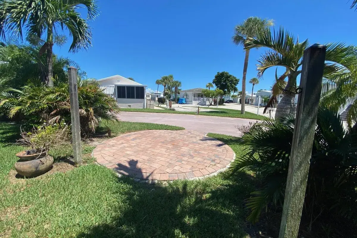 108 NETTLES Boulevard, Jensen Beach FL 34957