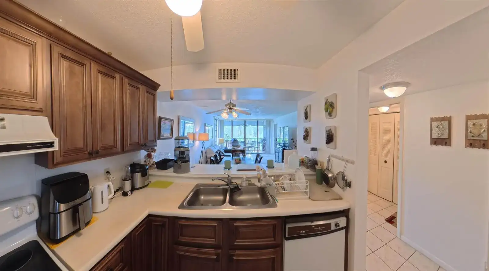 6618 CORAL LAKE Drive # 206, Margate FL 33063 photo 3