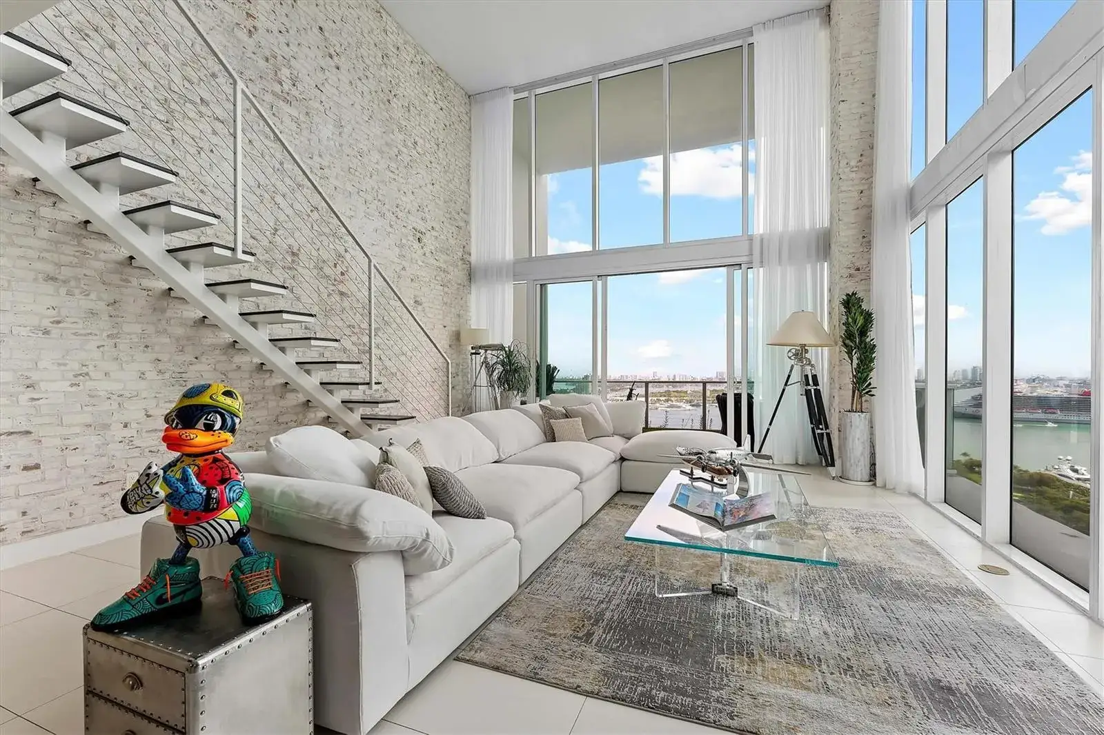1040 Biscayne Boulevard # 2101, Miami FL 33132