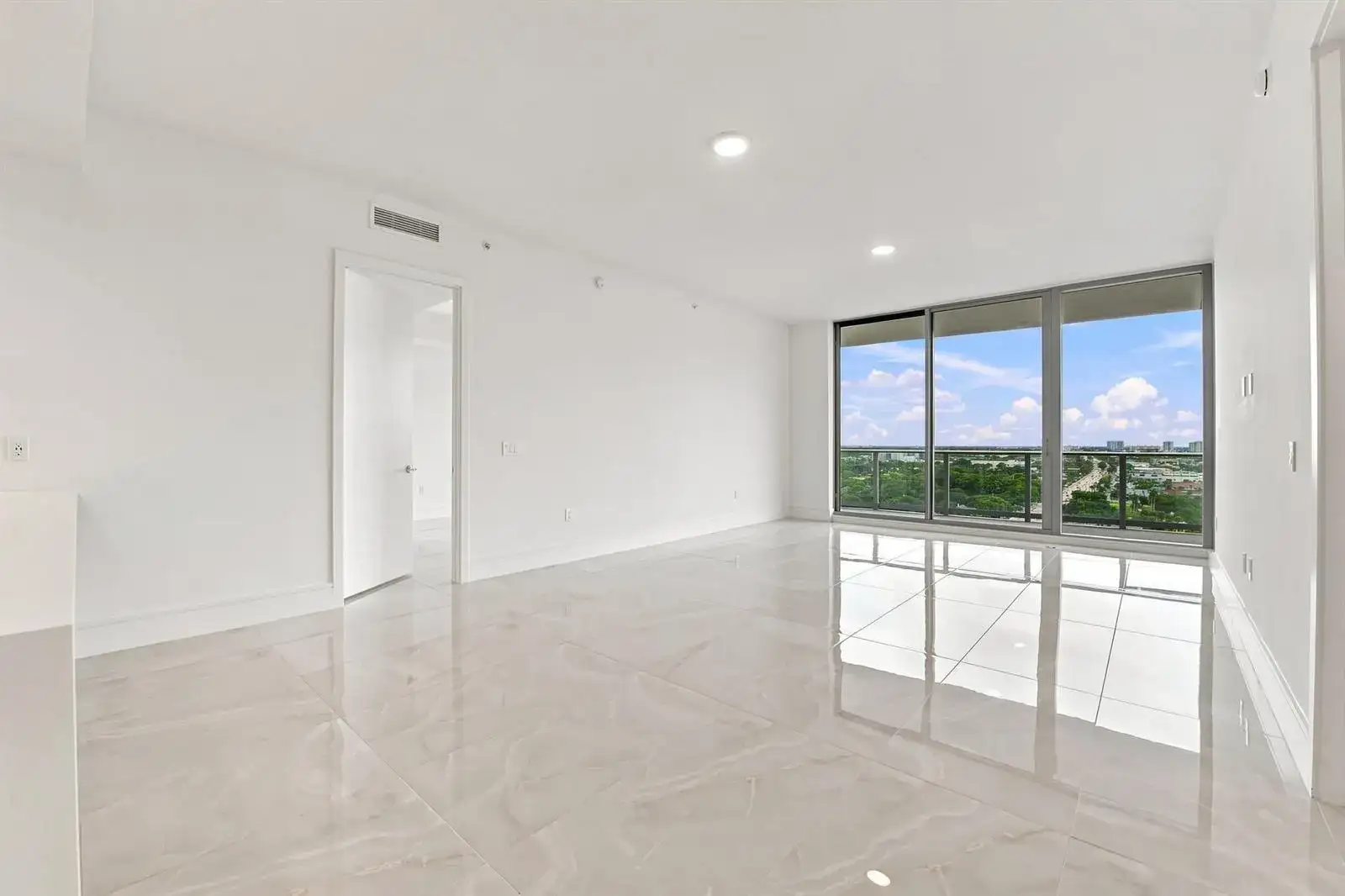 220 Lake Shore Drive # 1517, Lake Park FL 33403 photo 4