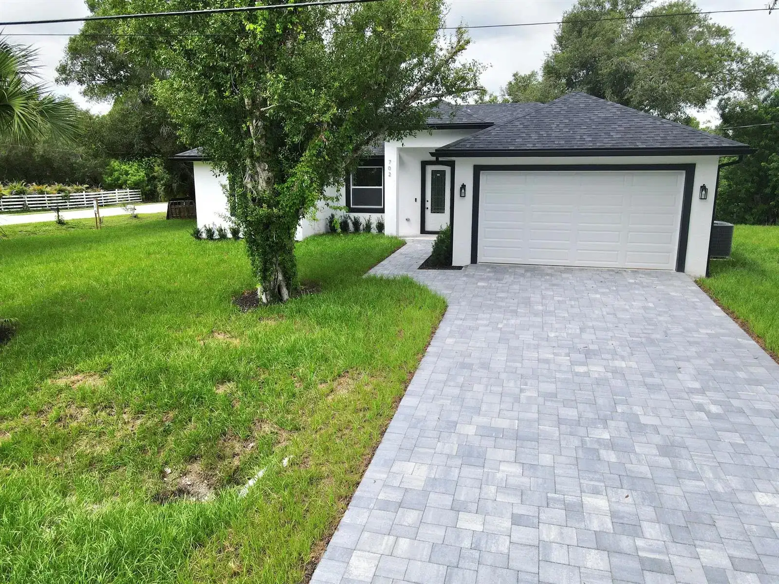 702 NW 39TH Circle, Okeechobee FL 34972 photo 2