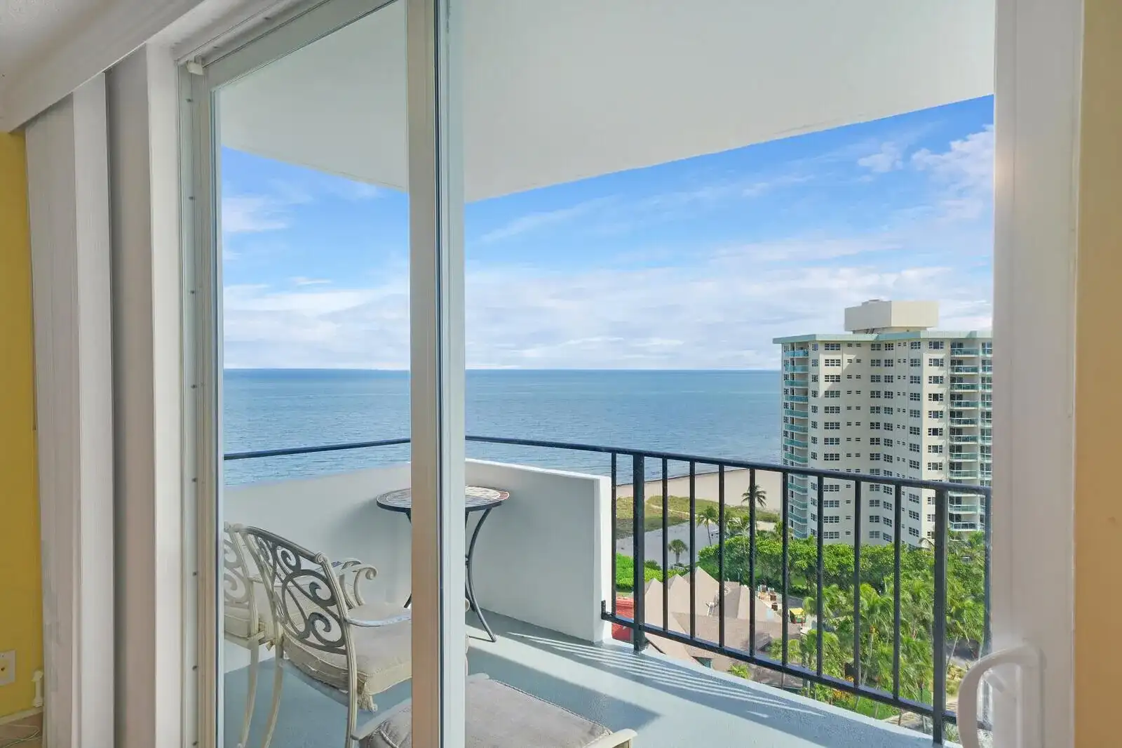 2000 S OCEAN Boulevard # 14L, Lauderdale By The Sea FL 33062