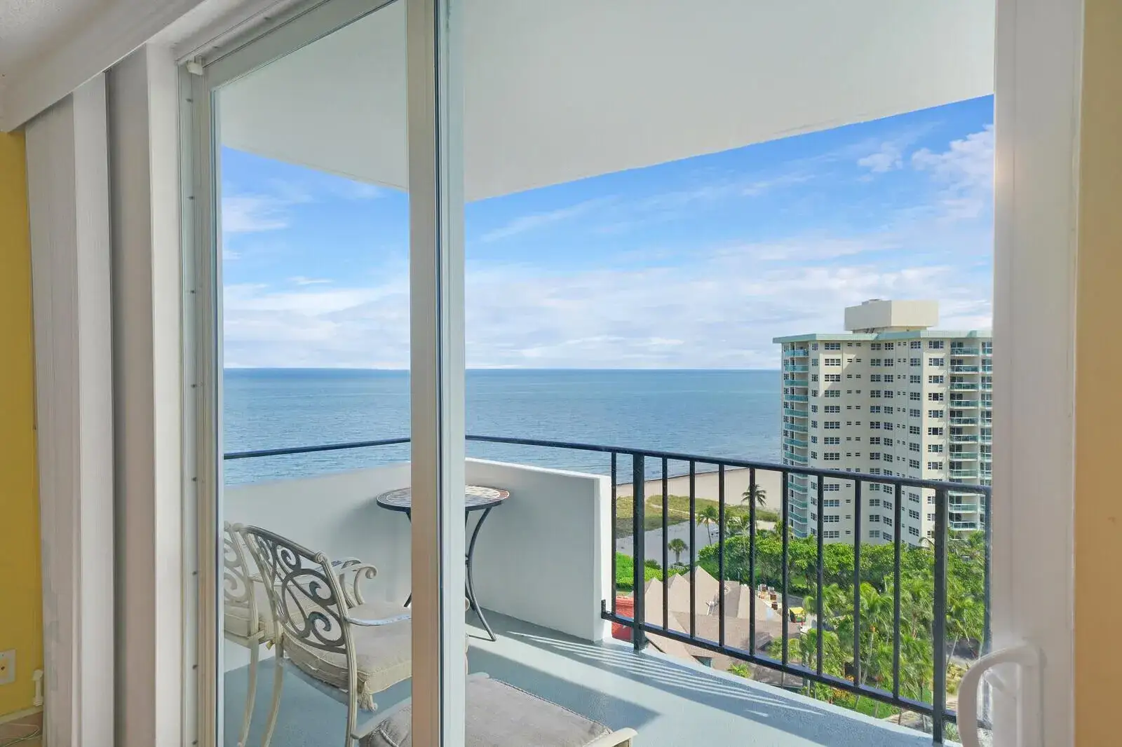 2000 S OCEAN Boulevard # 14L, Lauderdale By The Sea FL 33062