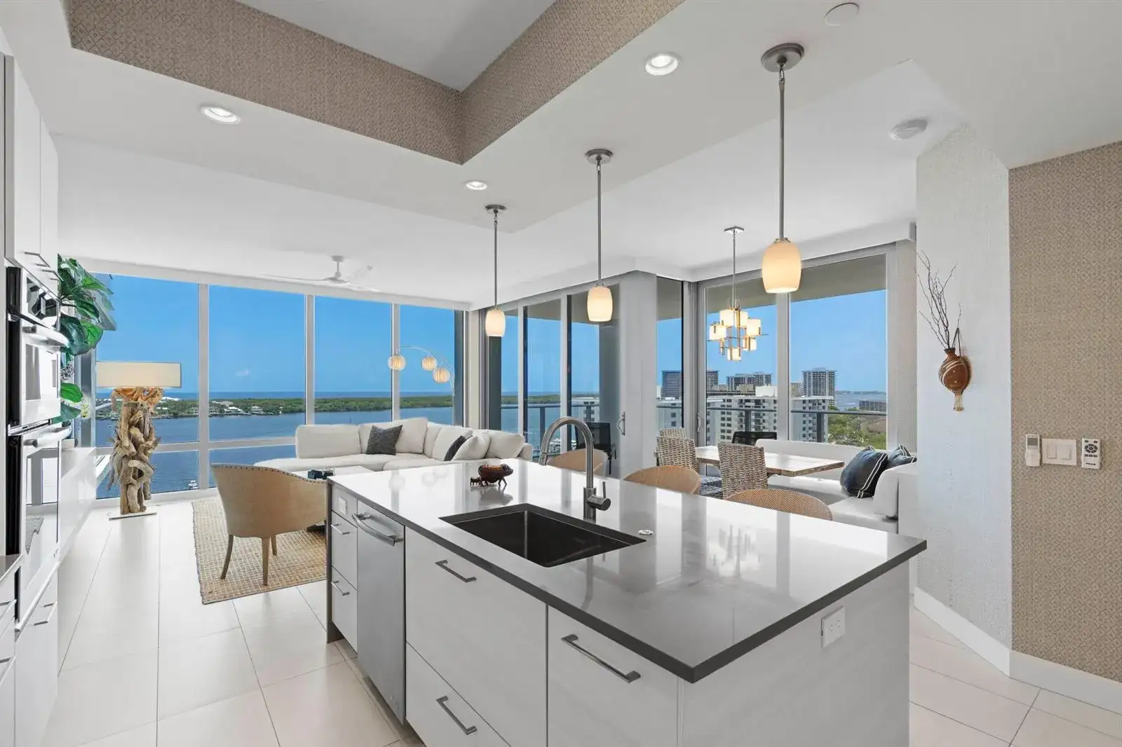 2 WATER CLUB Way # 1204, North Palm Beach FL 33408 photo 4