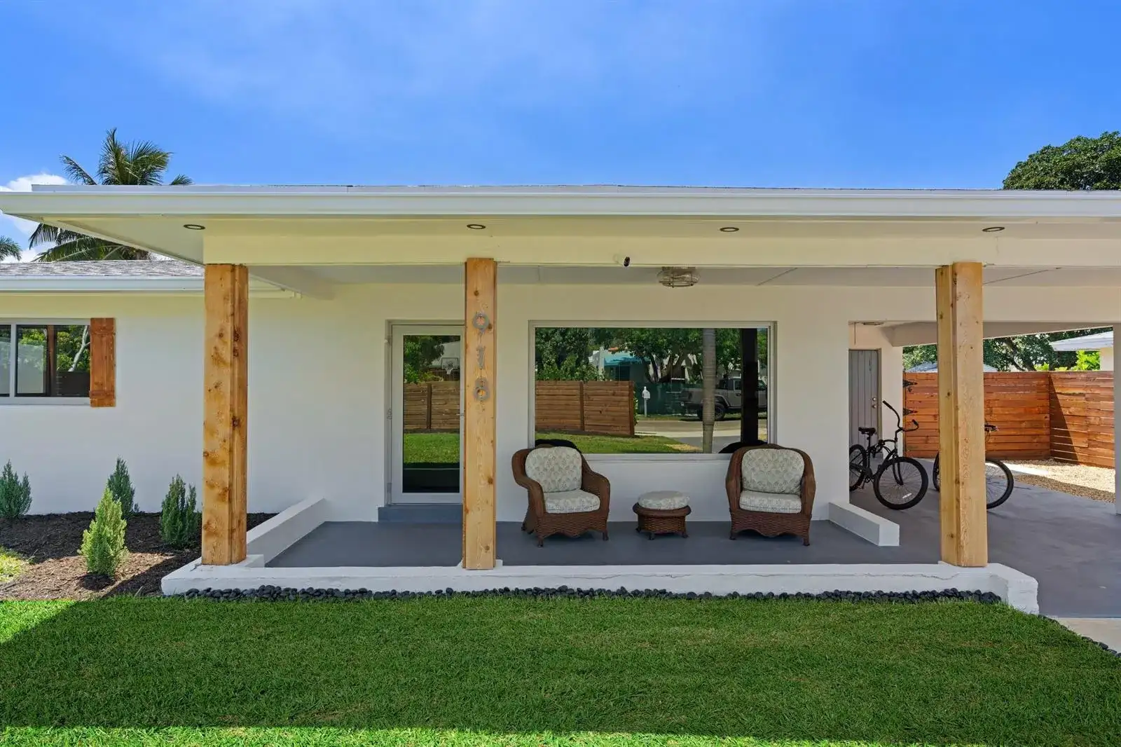 918 SE 3RD Avenue, Delray Beach FL 33483 photo 3