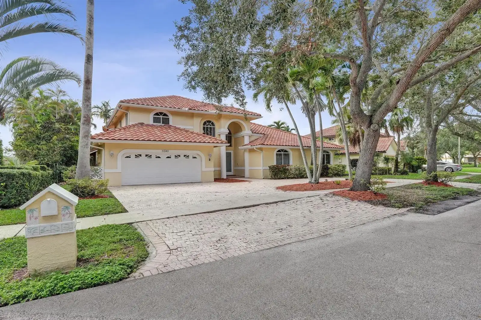 11340 Lakeshore Drive, Cooper City FL 33026 photo 3