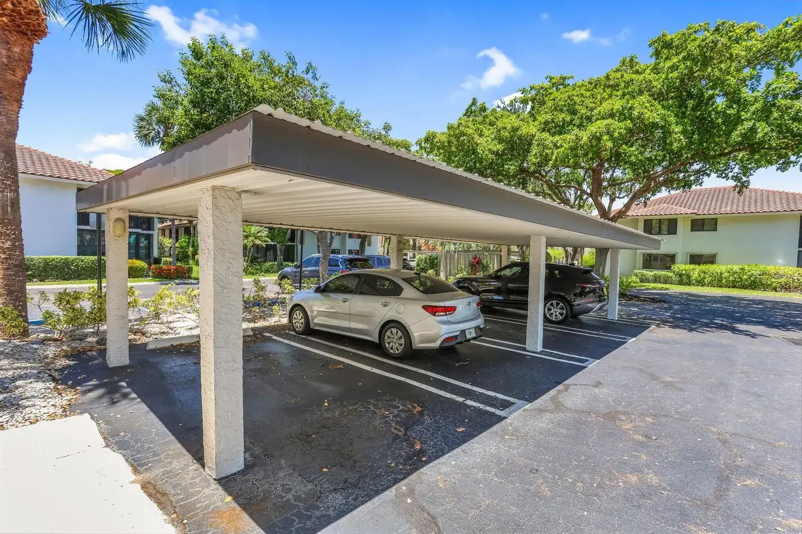 60 Pelican Pointe Drive # 201, Delray Beach FL 33483 photo 2