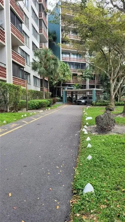 4222 INVERRARY Boulevard # 4206, Lauderhill FL 33319