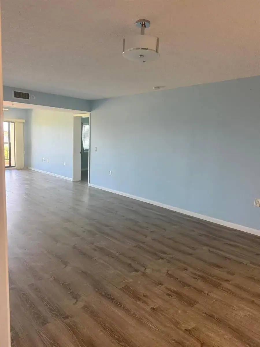 101 OCEAN BLUFFS Boulevard # 402, Jupiter FL 33477 photo 2