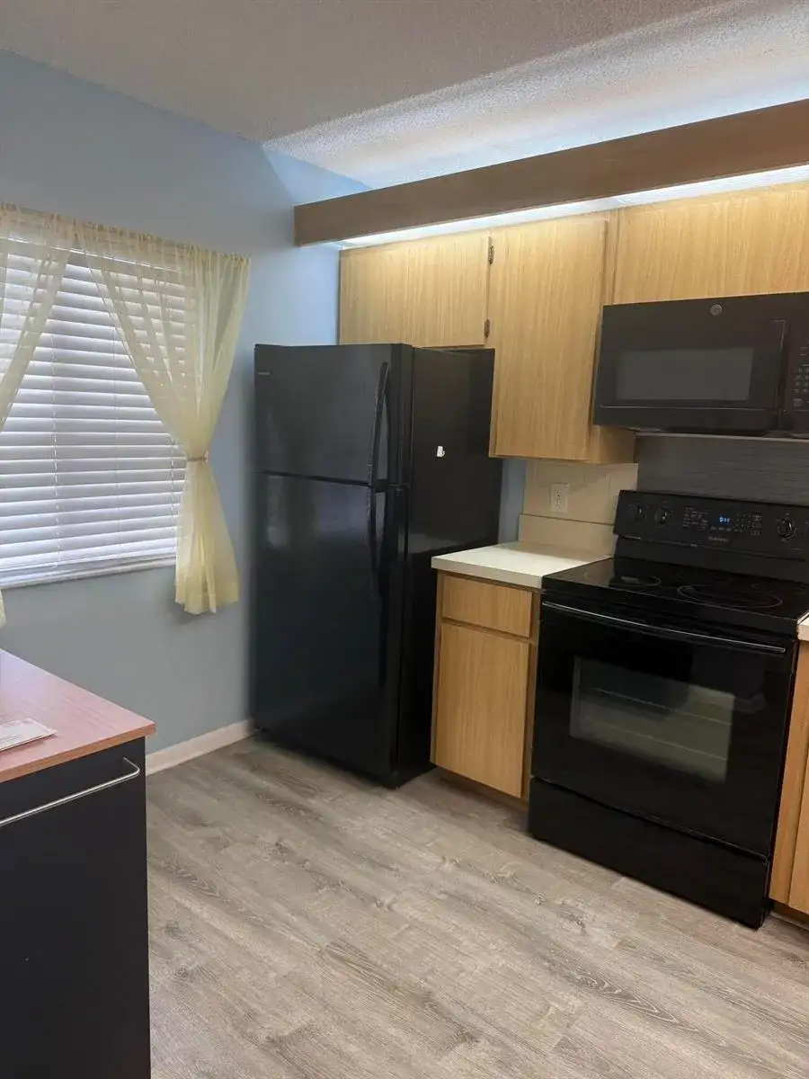 101 OCEAN BLUFFS Boulevard # 402, Jupiter FL 33477 photo 4