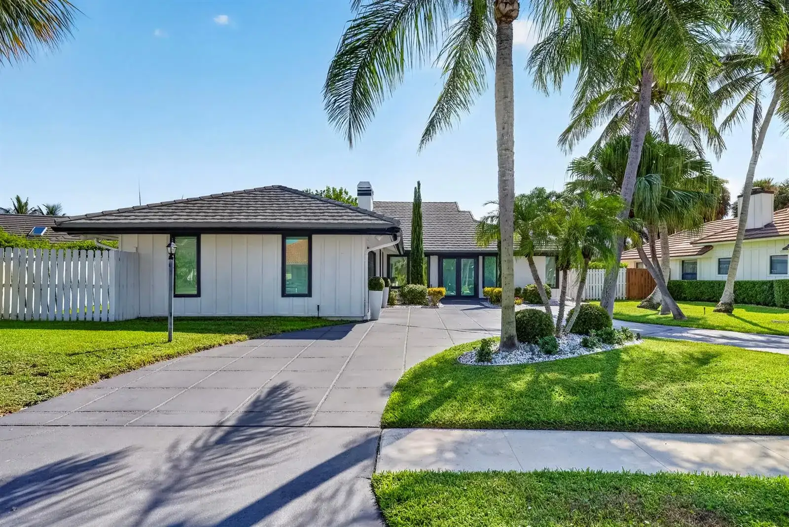 12894 N Normandy Way, Palm Beach Gardens FL 33410 photo 3