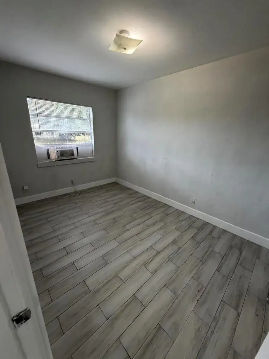 2722 POINSETTIA Avenue # 8, West Palm Beach FL 33407 photo 2