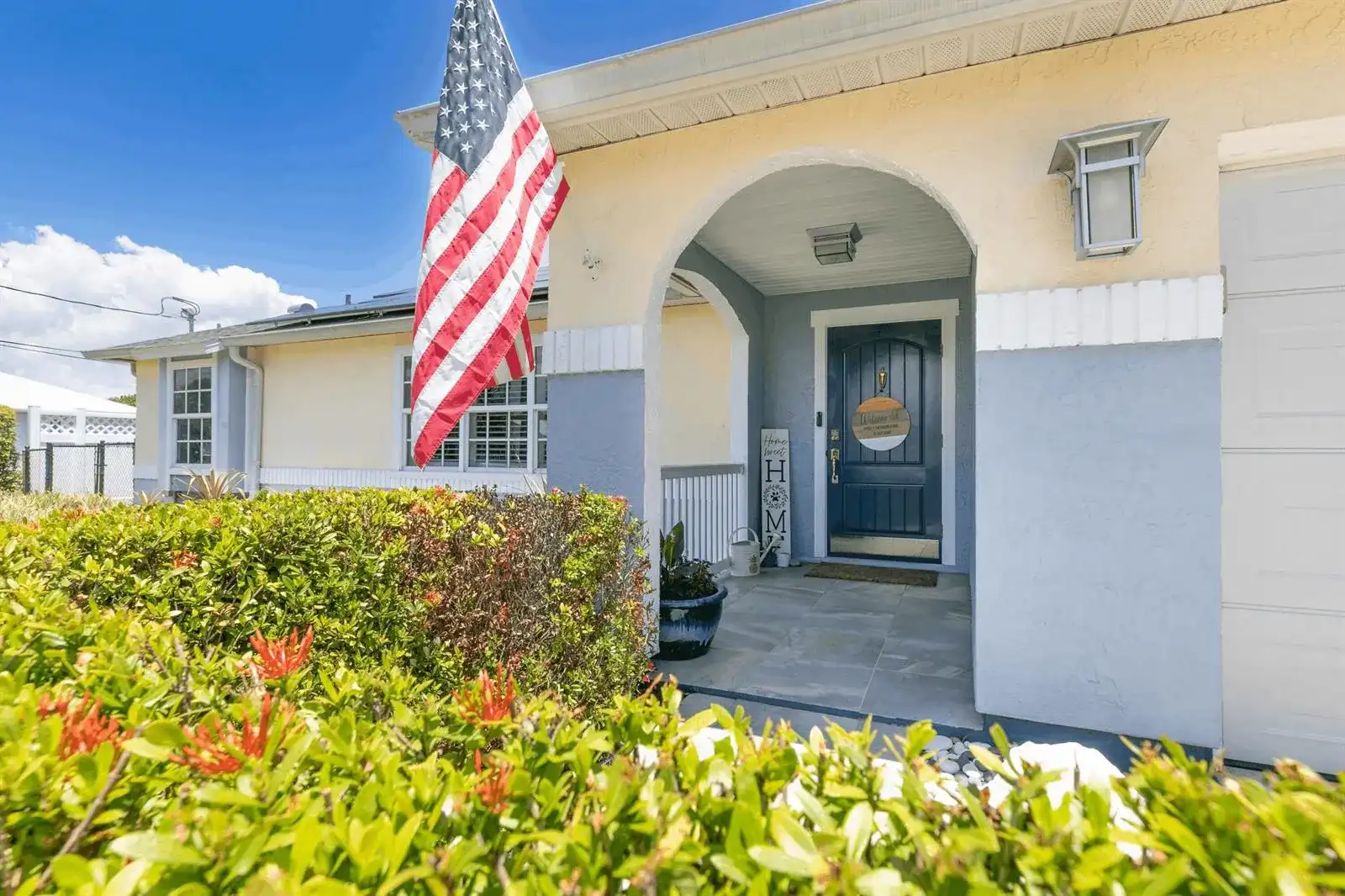 1617 SE North Blackwell Drive, Port St. Lucie FL 34952