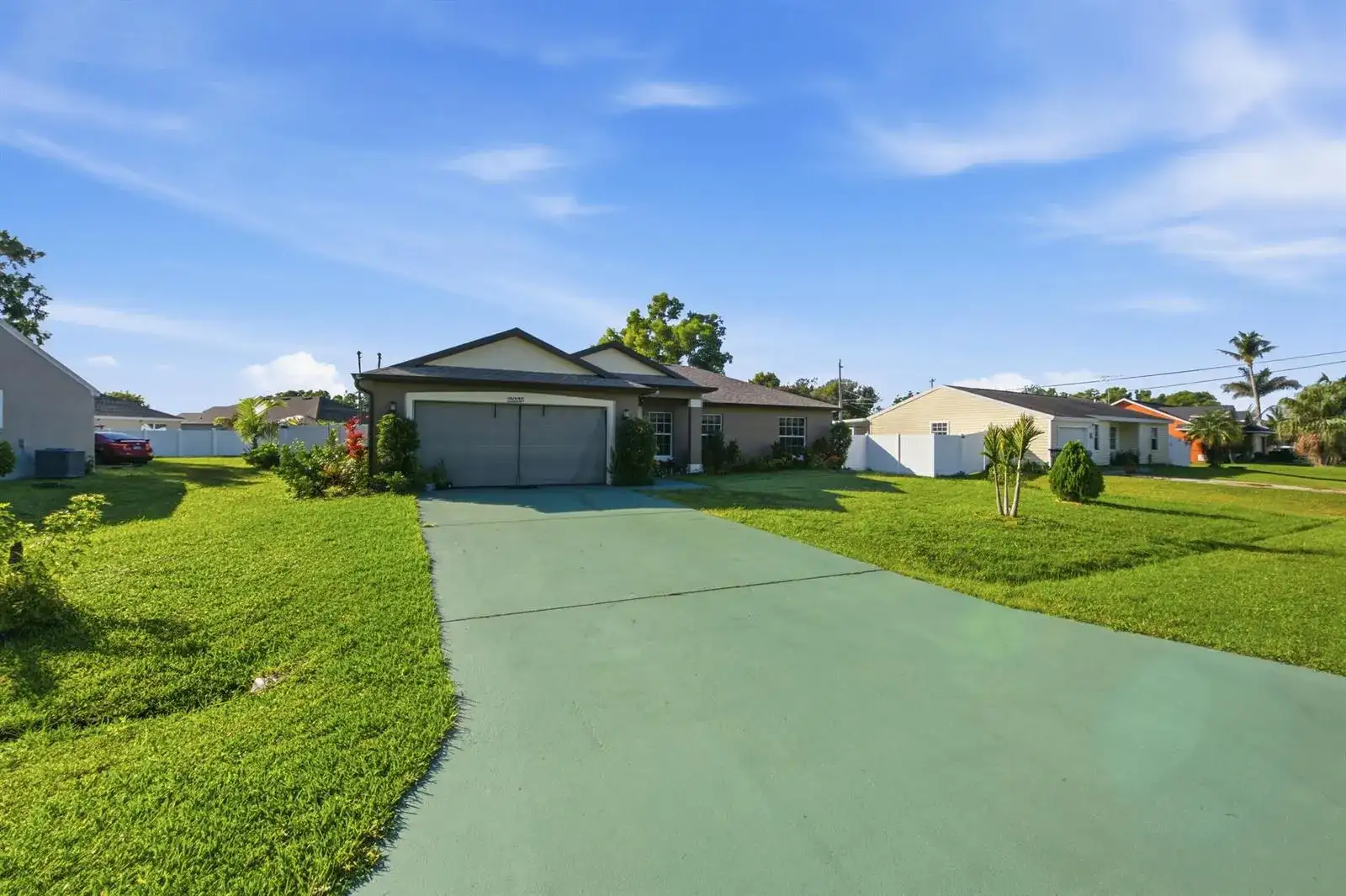 2233 SE West Blackwell Drive, Port St. Lucie FL 34952 photo 5