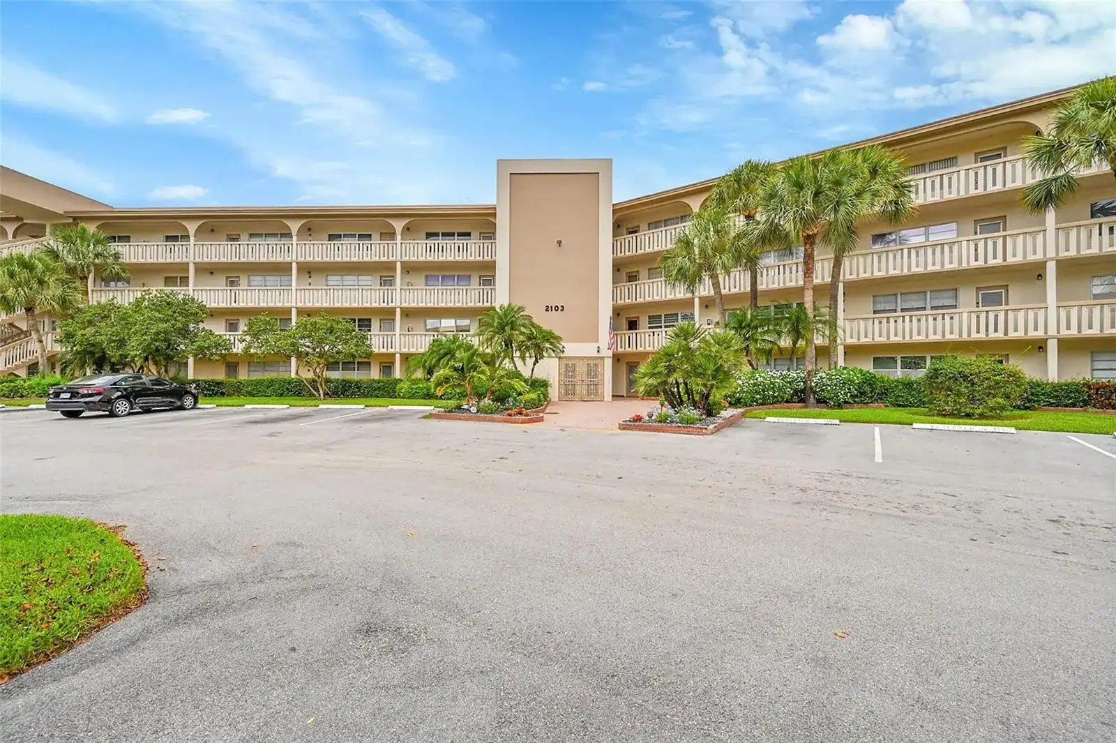 2103 LUCAYA Bend # E3, Coconut Creek FL 33066