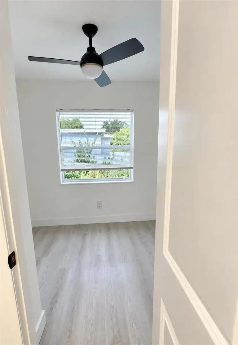 801 NW 105TH Street # 10500, Miami FL 33150 photo 5