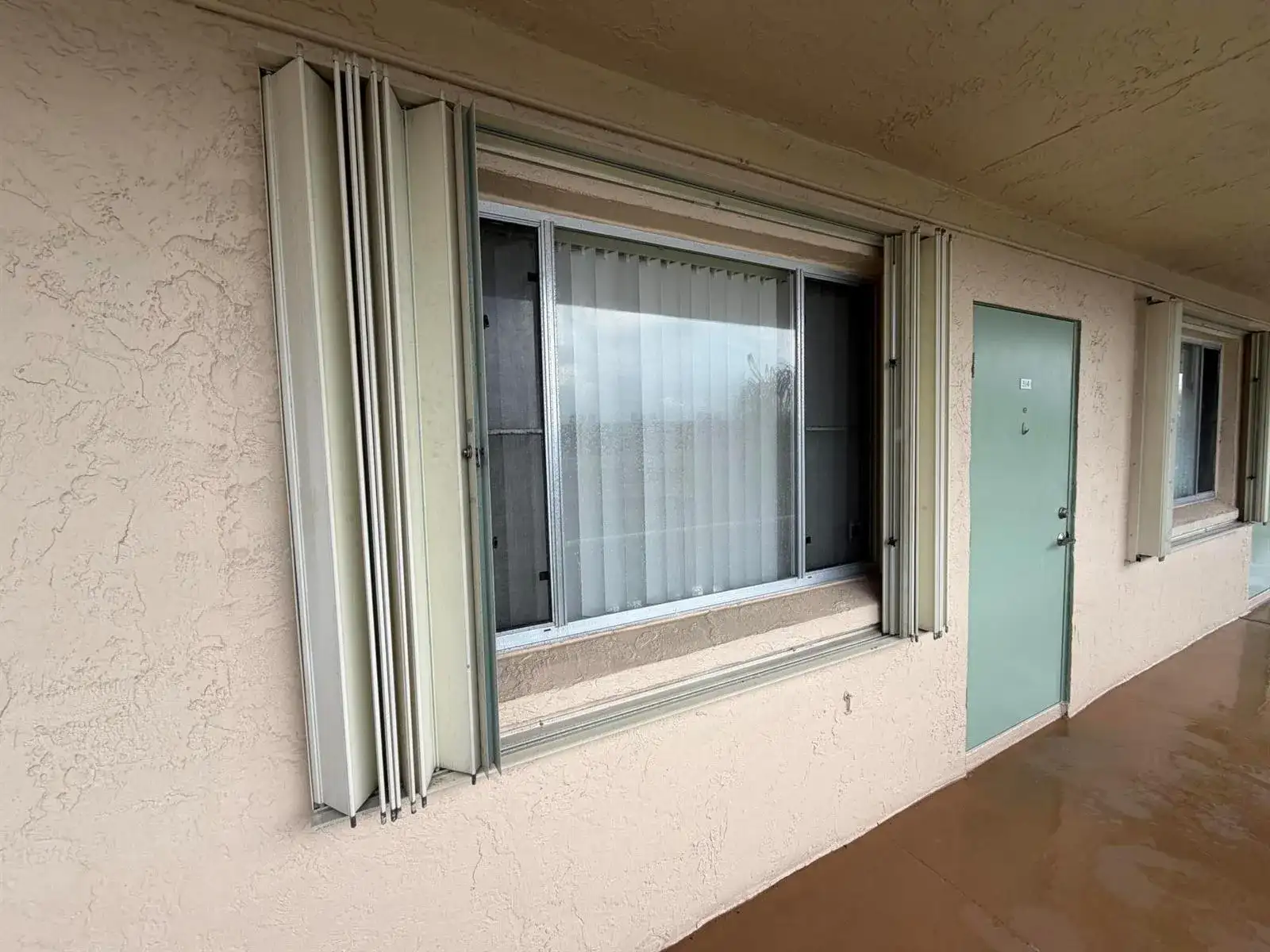700 VILLAGE GREEN Court # 314, Palm Springs FL 33461 photo 4