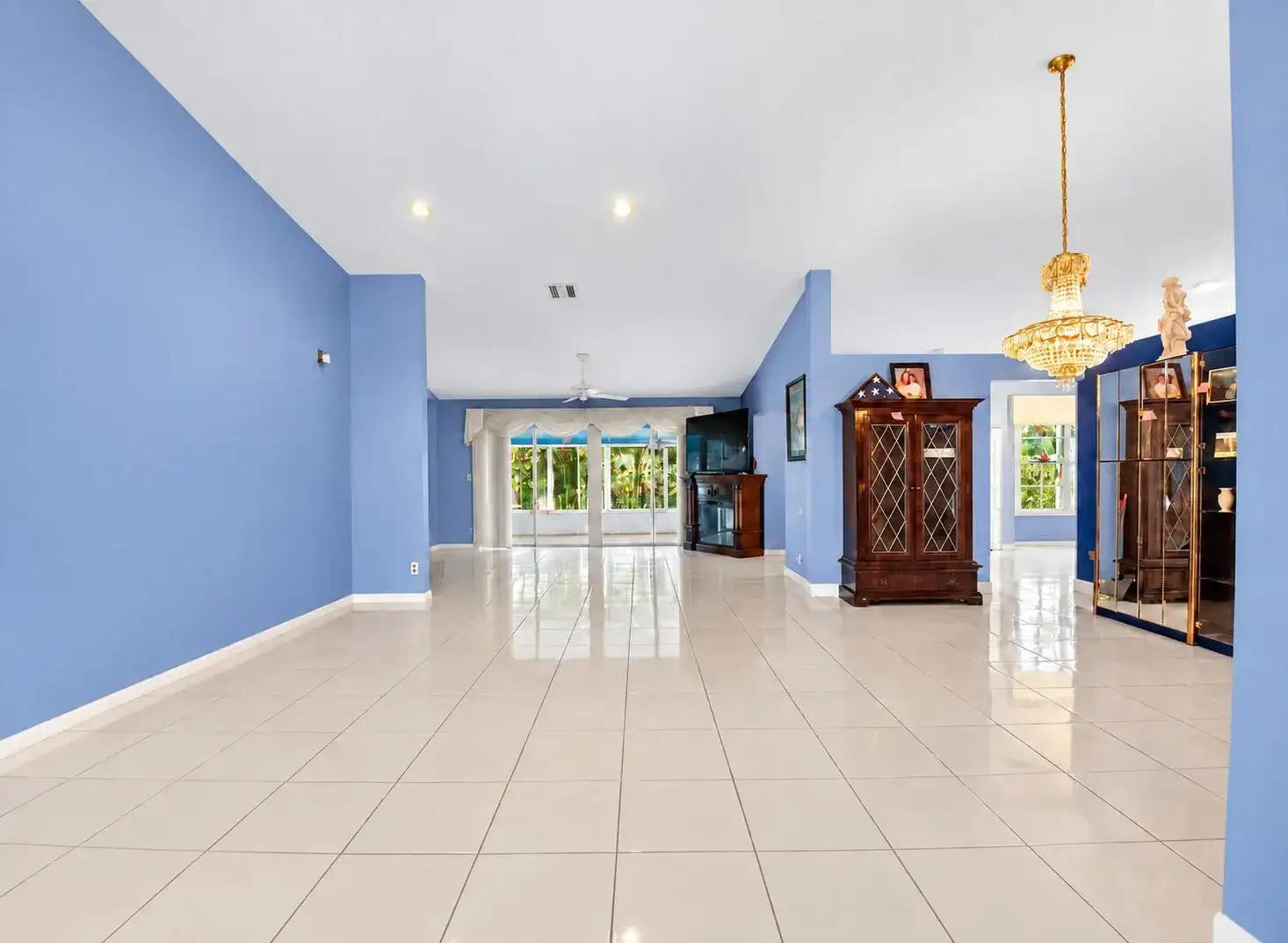 8261 LAKE CYPRESS Road, Lake Worth FL 33467 photo 2
