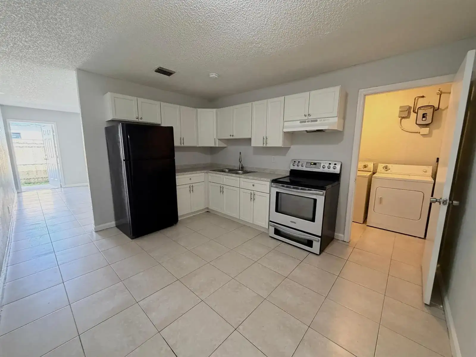 812 5th Street Unit B, West Palm Beach FL 33401 photo 2