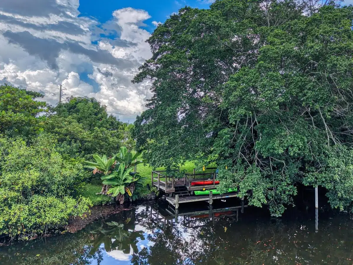 446 SANTA FE Road, West Palm Beach FL 33406 photo 2