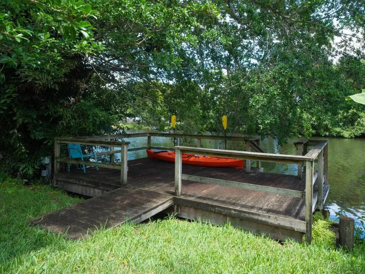 446 SANTA FE Road, West Palm Beach FL 33406 photo 4