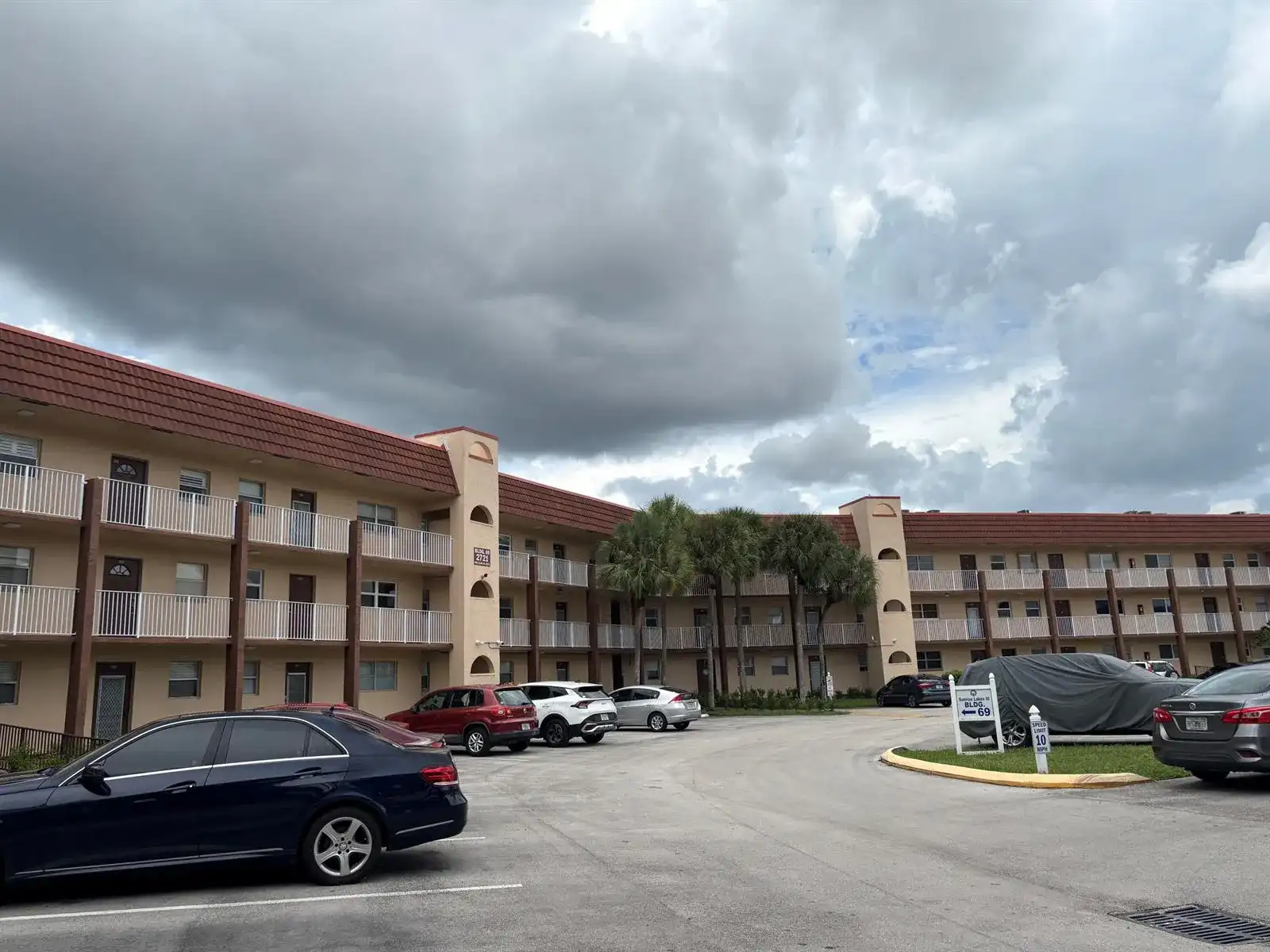 2721 N Pine Island Road # 204, Sunrise FL 33322