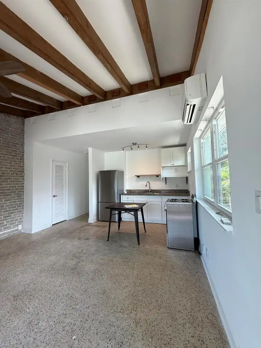 900 SE 12th Street, Fort Lauderdale FL 33316 photo 4