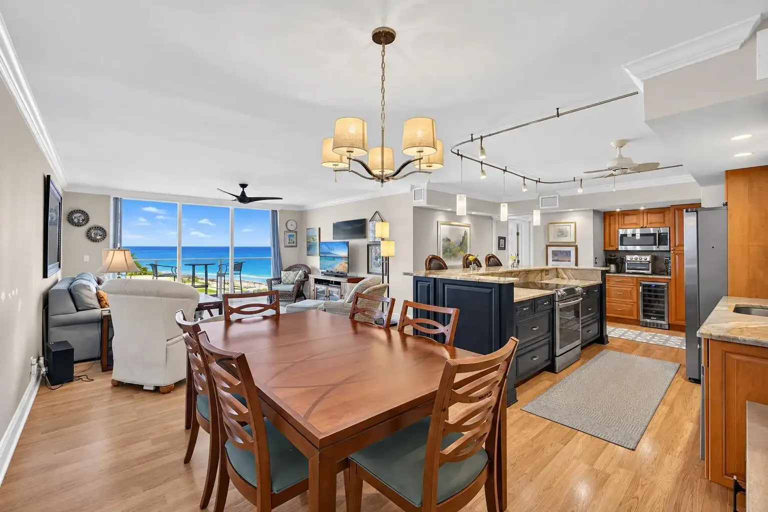 5440 N Ocean Drive # 304, Singer Island FL 33404