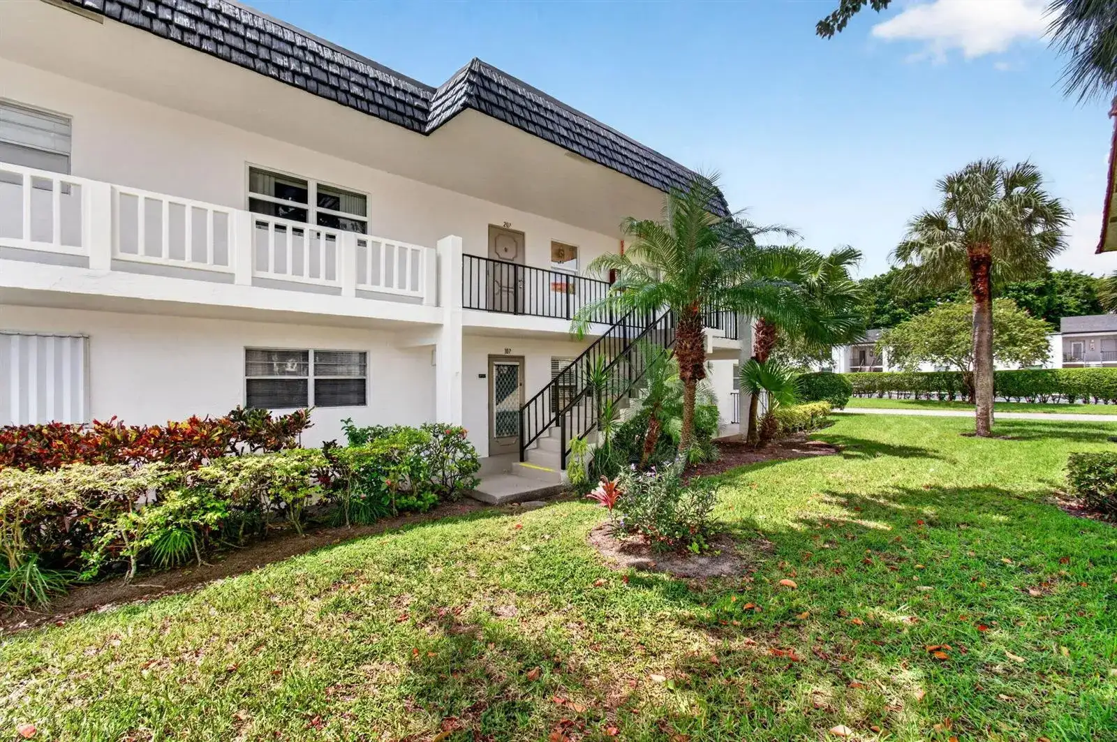 1 ABBEY Lane # 108, Delray Beach FL 33446 photo 2