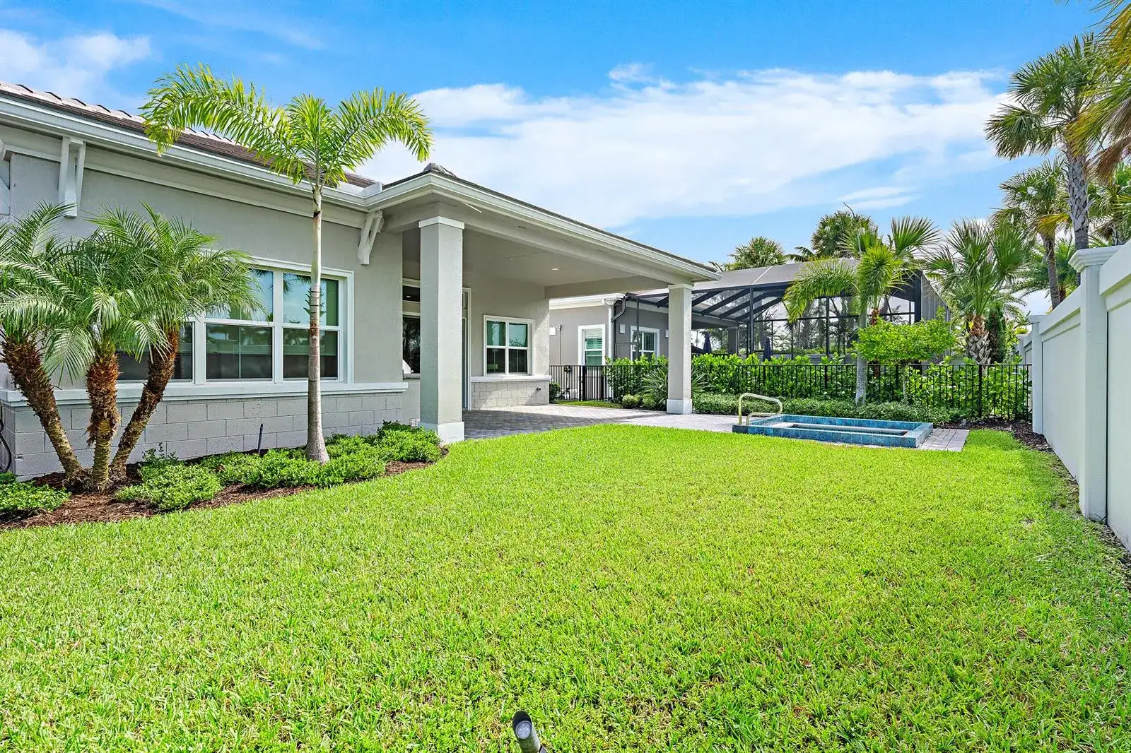 9901 Regency Way, Palm Beach Gardens FL 33412 photo 4